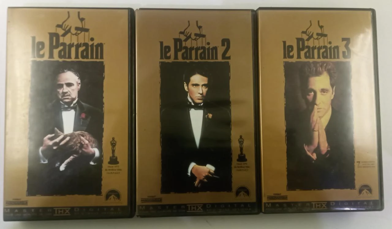 VHS Le Parrain 1, 2 et 3  Marlon Brando, Al Pacino, Robert De Niro